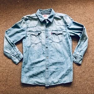 Levi’s Small Chambray denim shirt art class jcrew